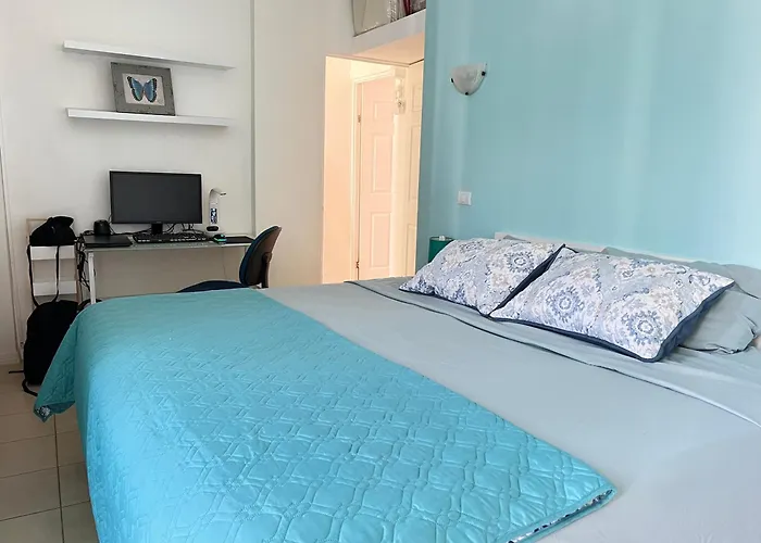 Apartamento Spacious Steps To The