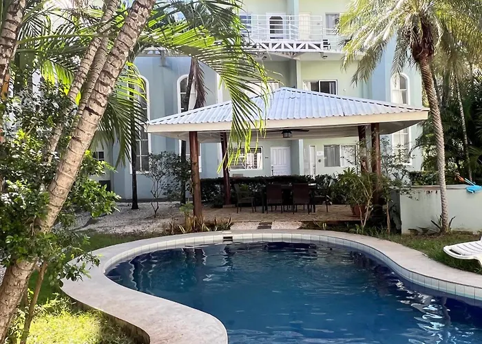 Spacious Steps To The Apartamento