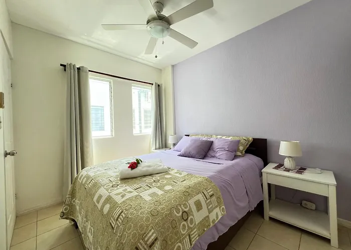 Apartamento Spacious Steps To The